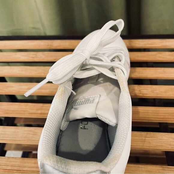 PUMA Smash Perforated White Sneaker size 6.5 - Picture 9 of 10